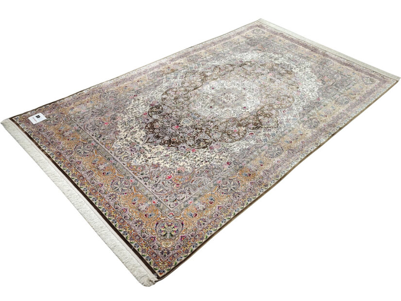 персидский ковер коричневый